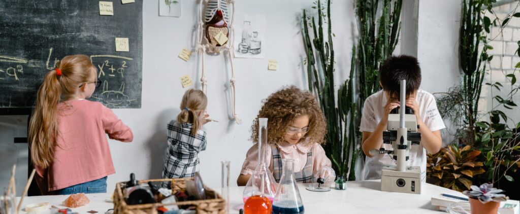 5 Benefits of STEM Education for Children - editpexels mart production 8471859 1 scaled 1 - Stemful